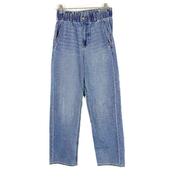 American Eagle Outfitters Denim - American Eagle Hi-Rise Paperbag Denim Jeans Medium Wash Size 8 SHORT 8S EUC